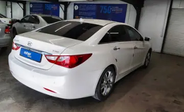 Hyundai Sonata 2010 года за 6 700 000 тг. в Астана фото 3