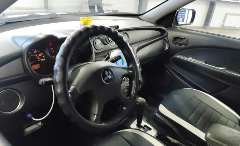 Mitsubishi Outlander 2004 года за 3 200 000 тг. в Астана