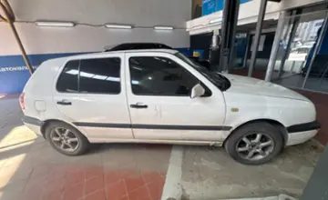 Volkswagen Golf 1997 года за 1 100 000 тг. в Астана фото 4