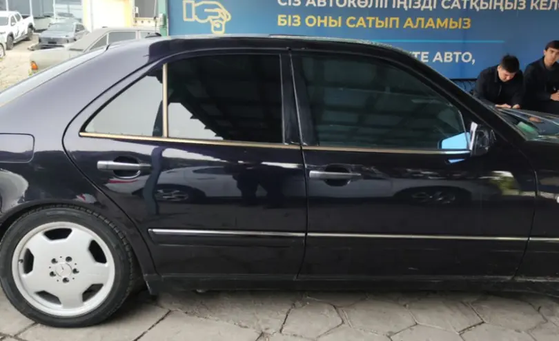 Mercedes-Benz E-Класс 1998 года за 3 000 000 тг. в Талдыкорган фото 4