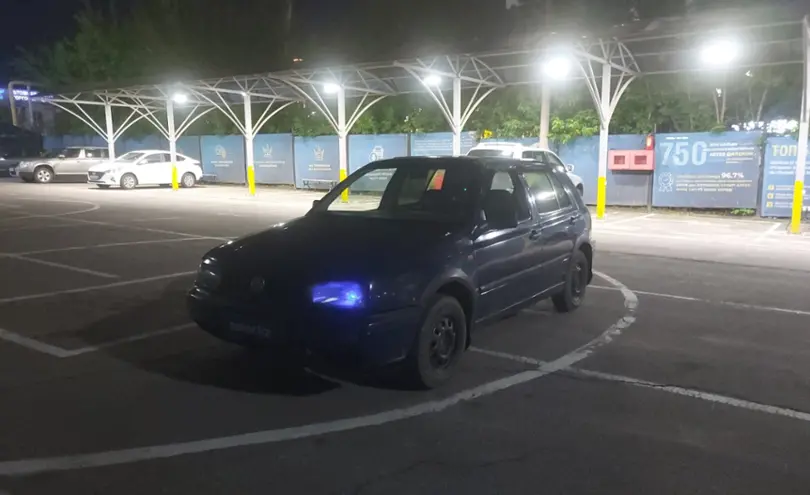 Volkswagen Golf 1995 года за 500 000 тг. в Алматы