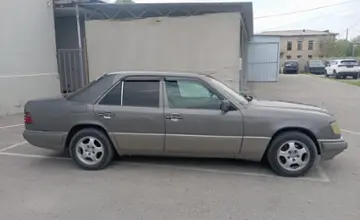 Mercedes-Benz E-Класс 1994 года за 2 000 000 тг. в Тараз фото 4