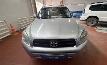 Toyota RAV4 2006 года за 5 000 000 тг. в Астана фото 2