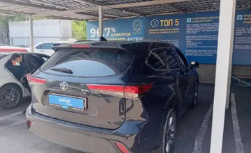 Toyota Highlander 2020 года за 20 000 000 тг. в Алматы