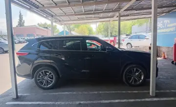 Toyota Highlander 2020 года за 20 000 000 тг. в Алматы фото 4