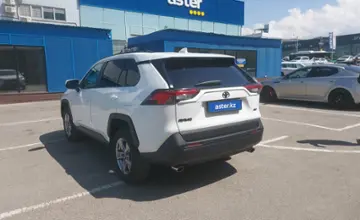 Toyota RAV4 2023 года за 18 000 000 тг. в Алматы фото 4