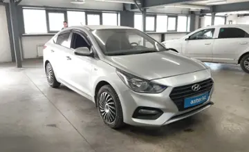 Hyundai Accent 2019 года за 7 000 000 тг. в Астана фото 2