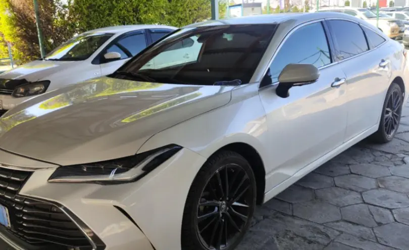 Toyota Avalon 2022 года за 18 000 000 тг. в Талдыкорган