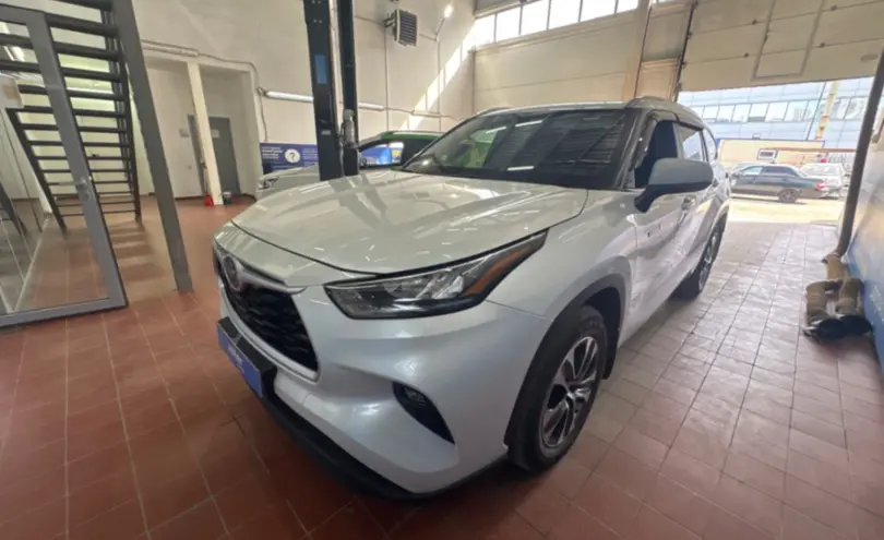 Toyota Highlander 2023 года за 25 000 000 тг. в Астана