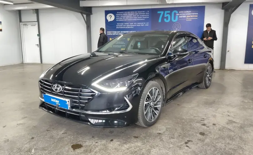 Hyundai Sonata 2021 года за 12 000 000 тг. в Астана