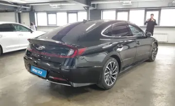 Hyundai Sonata 2021 года за 12 000 000 тг. в Астана фото 3