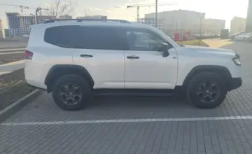 Toyota Land Cruiser 2021 года за 51 000 000 тг. в Астана фото 4