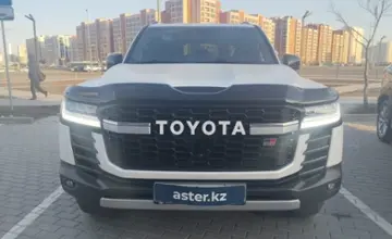 Toyota Land Cruiser 2021 года за 51 000 000 тг. в Астана фото 2