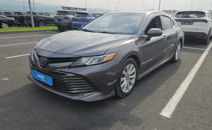 Toyota Camry 2019 года за 12 000 000 тг. в Алматы