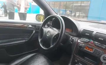 Mercedes-Benz C-Класс 2002 года за 2 500 000 тг. в Алматы фото 5