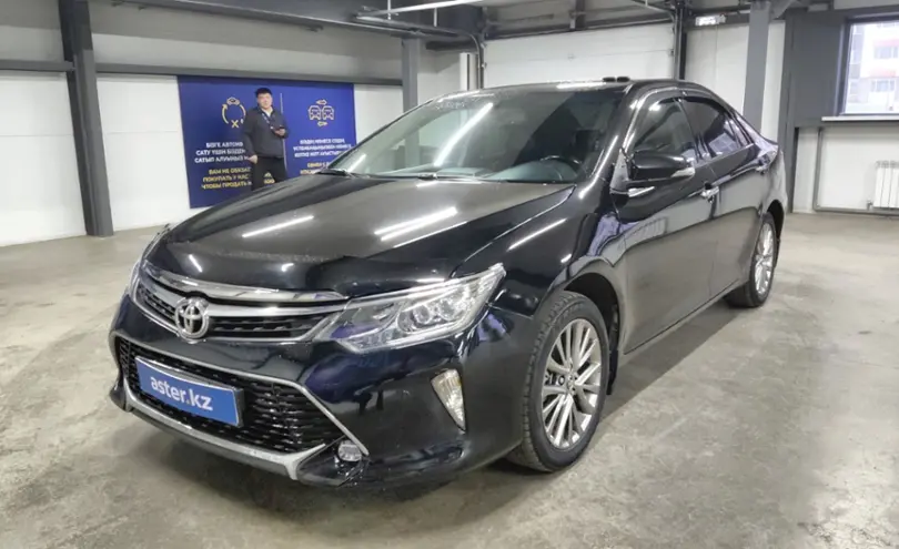 Toyota Camry 2017 года за 10 500 000 тг. в Астана