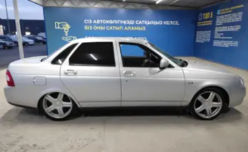 LADA (ВАЗ) Priora 2014 года за 2 400 000 тг. в Алматы фото 4