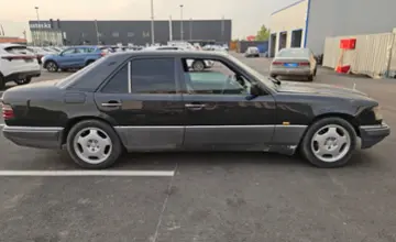 Mercedes-Benz E-Класс 1993 года за 1 800 000 тг. в Алматы фото 4