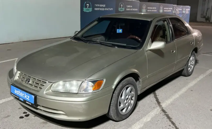 Toyota Camry 2000 года за 3 500 000 тг. в Шымкент