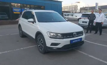 Volkswagen Tiguan 2018 года за 10 000 000 тг. в Алматы фото 2