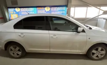 Skoda Rapid 2014 года за 5 000 000 тг. в Уральск фото 4