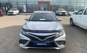 Toyota Camry 2019 года за 10 500 000 тг. в Павлодар фото 2