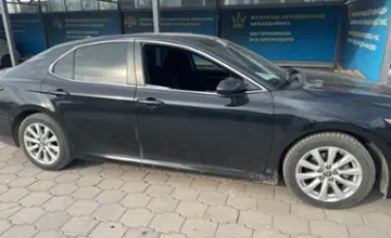 Toyota Camry 2018 года за 10 000 000 тг. в Караганда фото 4