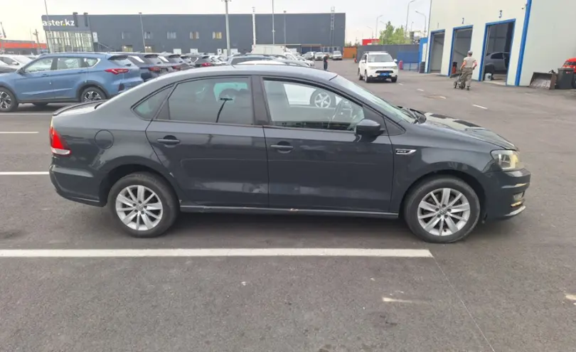 Volkswagen Polo 2018 года за 5 800 000 тг. в Алматы фото 4