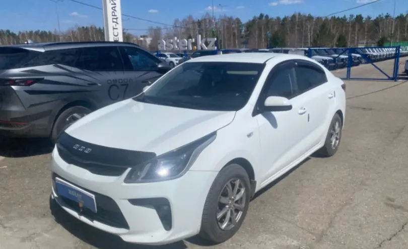 Kia Rio 2019 года за 5 000 000 тг. в Усть-Каменогорск