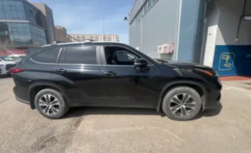 Toyota Highlander 2022 года за 18 000 000 тг. в Астана фото 4
