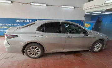 Toyota Camry 2021 года за 13 000 000 тг. в Астана фото 4