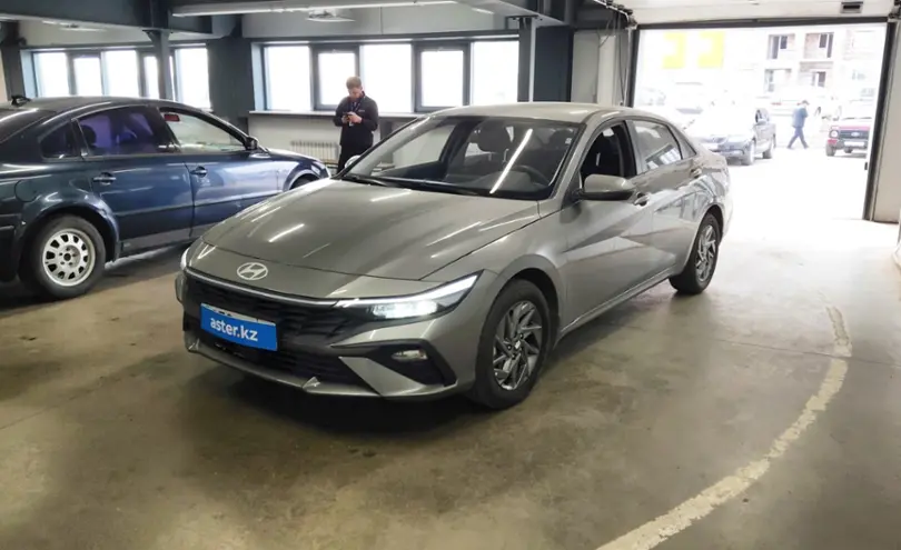 Hyundai Elantra 2025 года за 9 400 000 тг. в Астана