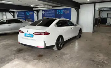BMW 5 серии 2023 года за 31 000 000 тг. в Астана фото 3