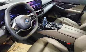 BMW 5 серии 2023 года за 31 000 000 тг. в Астана фото 5
