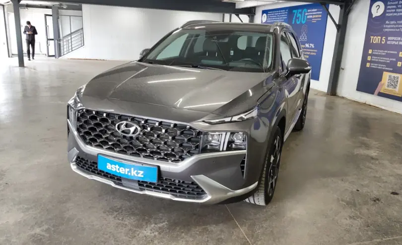 Hyundai Santa Fe 2023 года за 16 000 000 тг. в Астана