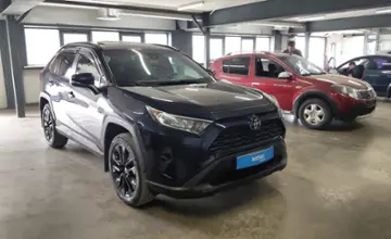 Toyota RAV4 2019 года за 12 000 000 тг. в Астана фото 2