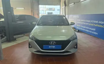Hyundai Accent 2020 года за 6 300 000 тг. в Астана фото 2