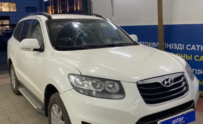 Hyundai Santa Fe 2012 года за 7 500 000 тг. в Астана фото 3