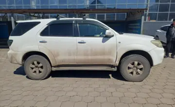 Toyota Fortuner 2007 года за 8 000 000 тг. в Караганда фото 4