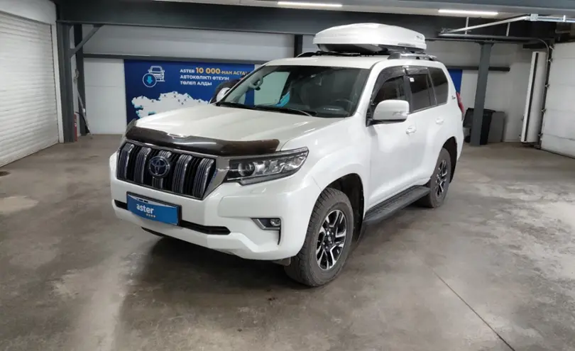 Toyota Land Cruiser Prado 2021 года за 26 000 000 тг. в Астана