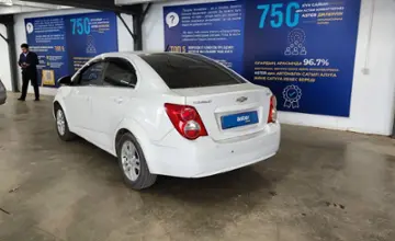 Chevrolet Aveo 2013 года за 3 000 000 тг. в Астана фото 4