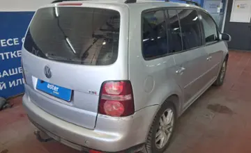 Volkswagen Touran 2009 года за 4 000 000 тг. в Астана