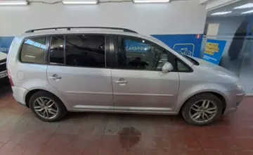 Volkswagen Touran 2009 года за 4 000 000 тг. в Астана фото 4