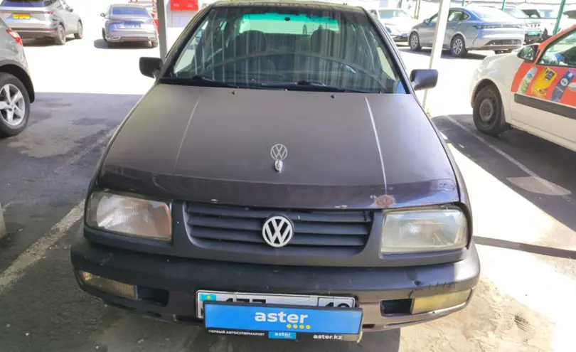 Volkswagen Vento 1993 года за 600 000 тг. в Алматы фото 2