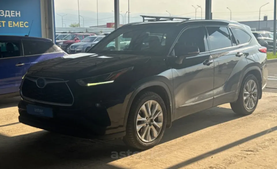 Toyota Highlander 2020 года за 20 000 000 тг. в Алматы