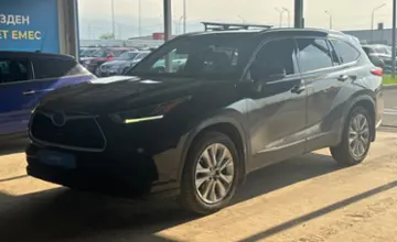 Toyota Highlander 2020 года за 20 000 000 тг. в Алматы фото 1