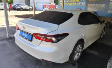 Toyota Camry 2023 года за 16 000 000 тг. в Алматы