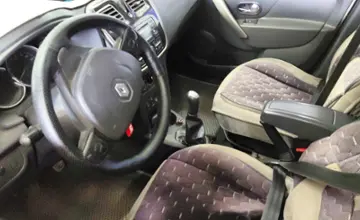 Renault Logan 2015 года за 3 000 000 тг. в Астана фото 5
