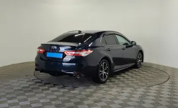 Toyota Camry 2020 года за 9 250 000 тг. в Алматы
