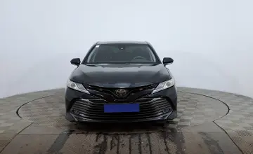 Toyota Camry 2018 года за 9 160 000 тг. в Астана фото 2